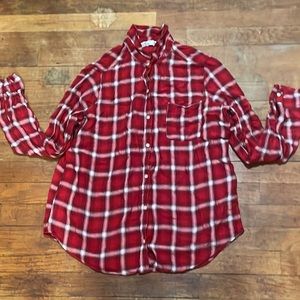 Hollister red and white button up flannel Size:M